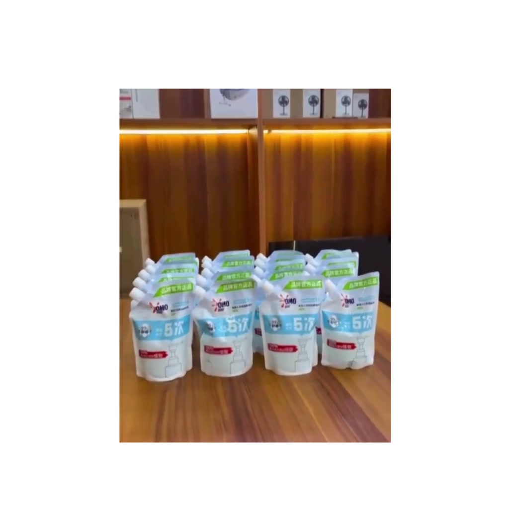 Nước lau sàn OMO CH chuyên dụng cho robot lau nhà, cây hút lau cầm tay