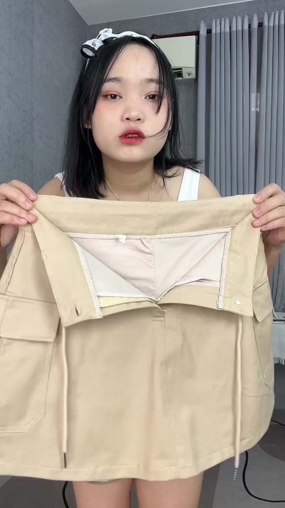 Chân Váy Ngắn Bigsize Nữ Chữ A Thiết Kế Túi Phối Dây Lưng Chất Vải Kaki Năng Động CV18 | BigBuy360 - bigbuy360.vn