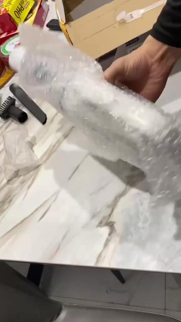 Máy Hút Bụi Cầm Tay Không Dây DAMAS Vacuum Cleaner D610W