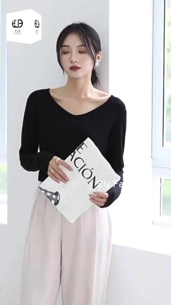 Áo phông nữ dài tay cổ tim ELY chất cotton dẻo cao cấp co giãn áo thun nữ tay dài thu đông ELY289 | BigBuy360 - bigbuy360.vn