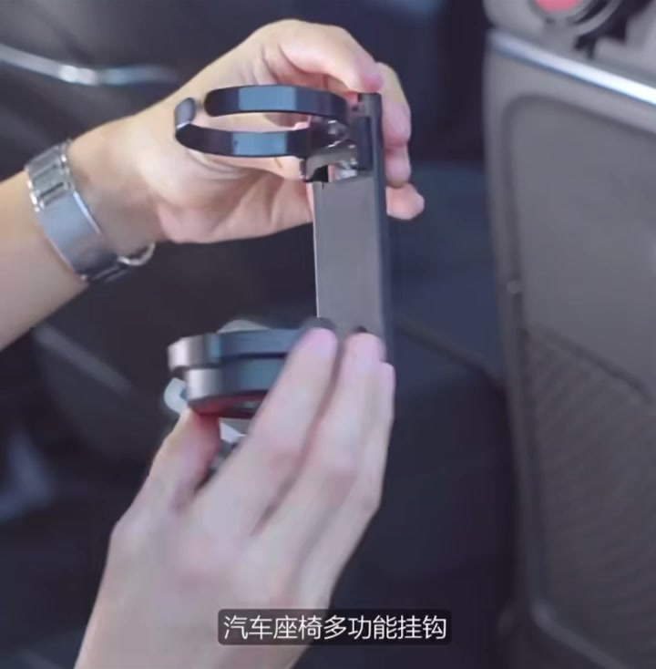 Móc treo đồ trên ô tô gài trước sau ghế