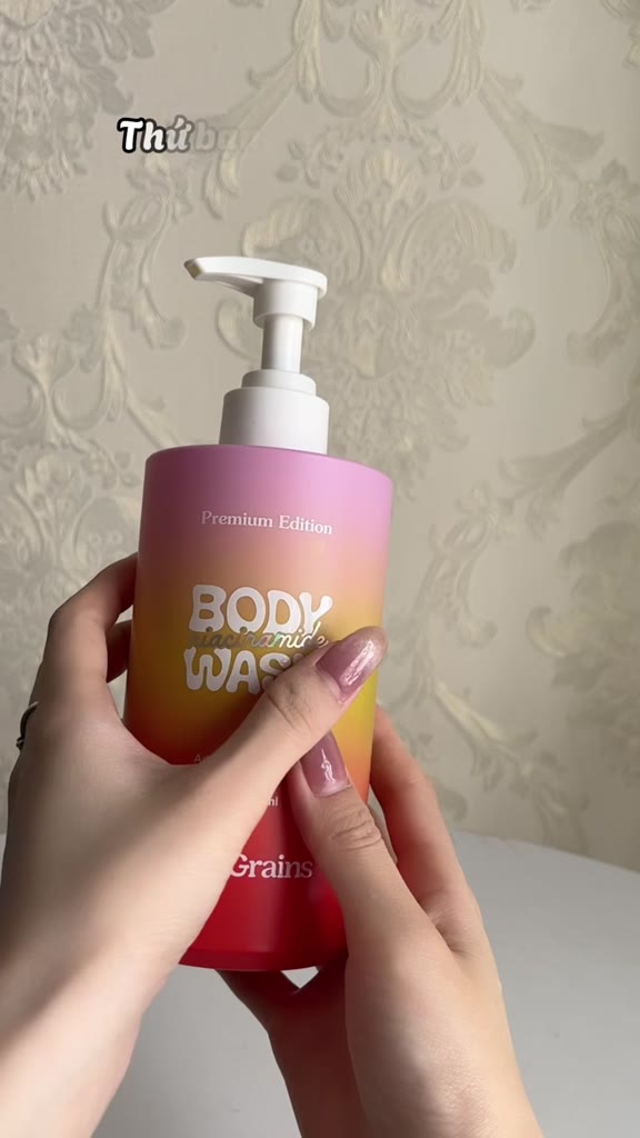Sữa tắm Cao cấp Five Grains giúp dưỡng trắng da Niacinamide lưu hương nước hoa 500ML phiên bản nâng cấp | BigBuy360 - bigbuy360.vn