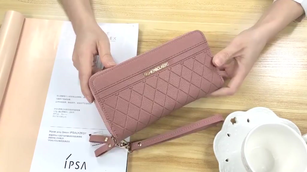 Ví nữ dài cầm tay phong cách Hàn Quốc