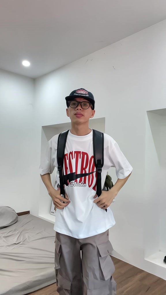 Áo thun Boxy Destroy Studio Laser Star - Áo Phông Nam Nữ BOXY Cotton - Áo thun nam nữ Destroy Studio | BigBuy360 - bigbuy360.vn