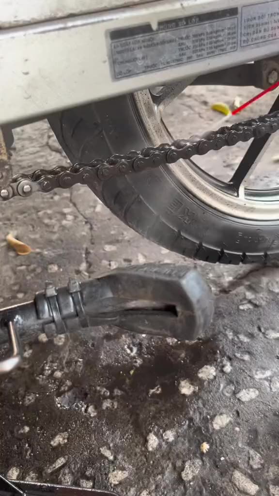 Top 8 Sản Phẩm Phủ Bóng Xe Ô Tô Đáng Mua Nhất 2026