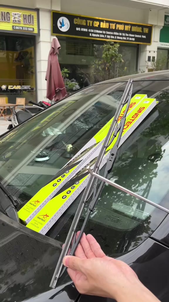 Gạt mưa ô tô chính hãng Singtech