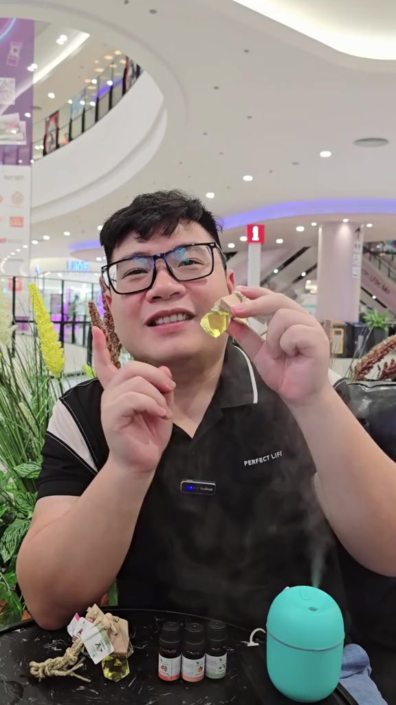 Combo 10 chai Tinh Dầu Treo Xe Ô Tô, Treo Phòng, Treo Tủ Quần Áo - 20 Mùi tự chọn