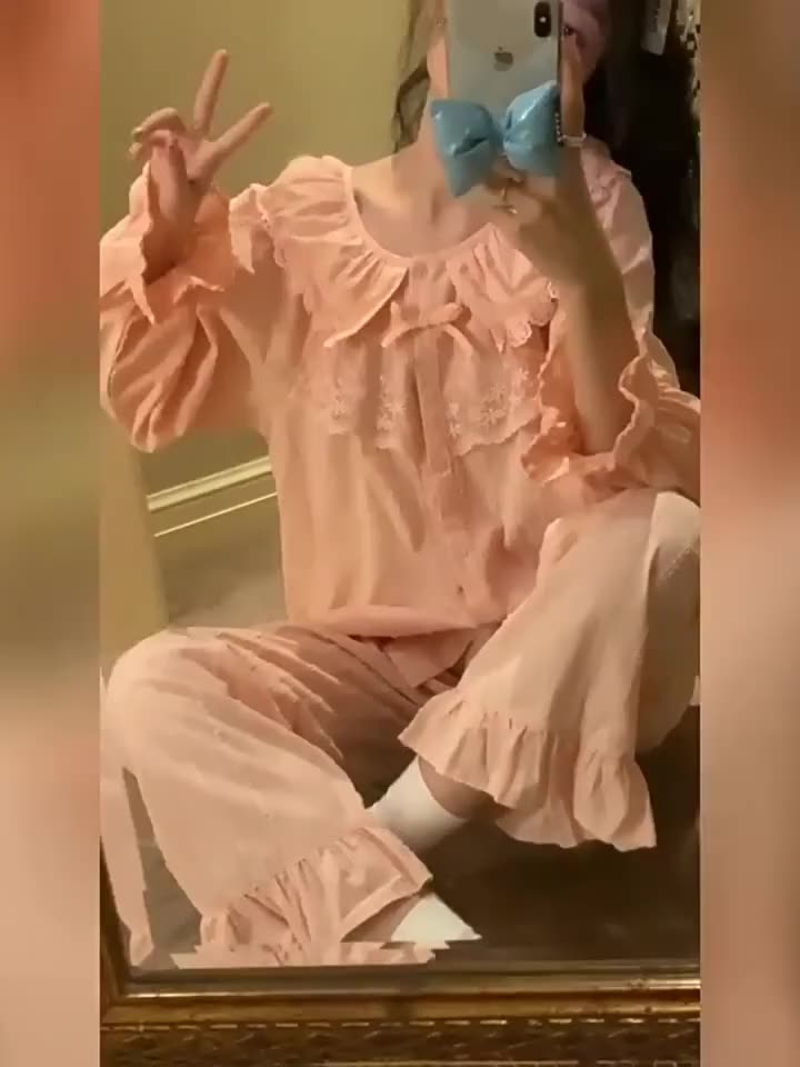 Gợi ý các mẫu đồ ngủ quần dài tiểu thư siêu xinh năm 2026