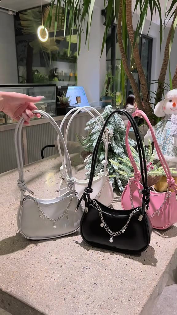 Túi Đeo Chéo, Đeo Vai Nữ Thời Trang Phối Phụ Kiện Dây Xích Trẻ Trung Đi Chơi Dạo Phố Cao Cấp - HT236 | BigBuy360 - bigbuy360.vn