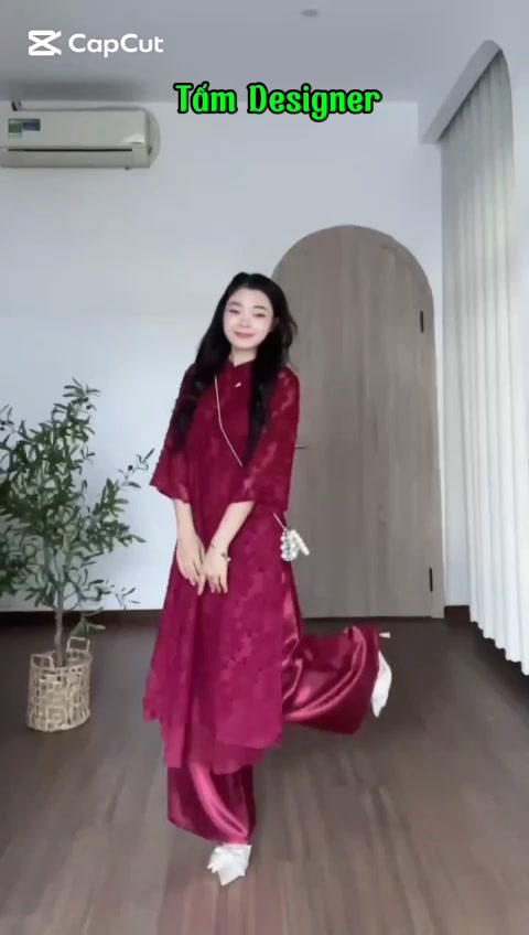 Áo dài lông vũ buộc nơ cách điệu, áo dài cách tân gấm hoa tua rua kèm quần lụa( hàng có sẵn) | BigBuy360 - bigbuy360.vn