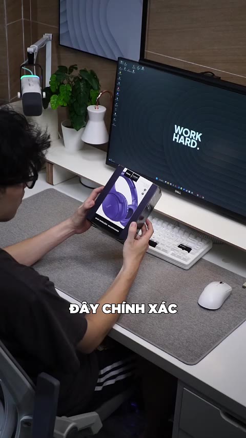 Tai nghe BLUETOOTH 5.3 Hoco, Headphone thời trang, siêu êm Smartcom phân phối - W40 | BigBuy360 - bigbuy360.vn