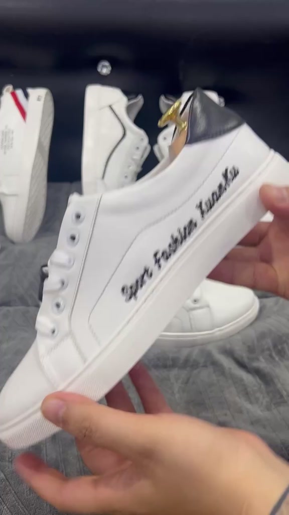 Giày sneaker nam cổ thấp màu trắng năng động