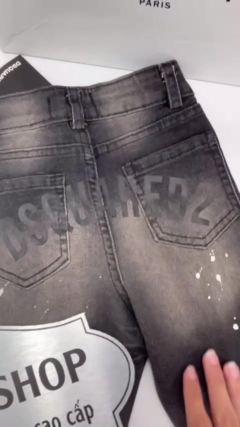 Quần Jeans Bò Bé Trai Đen Xám Vẩy Sơn Siêu Cấp Cực Đẹp Hot Trenh