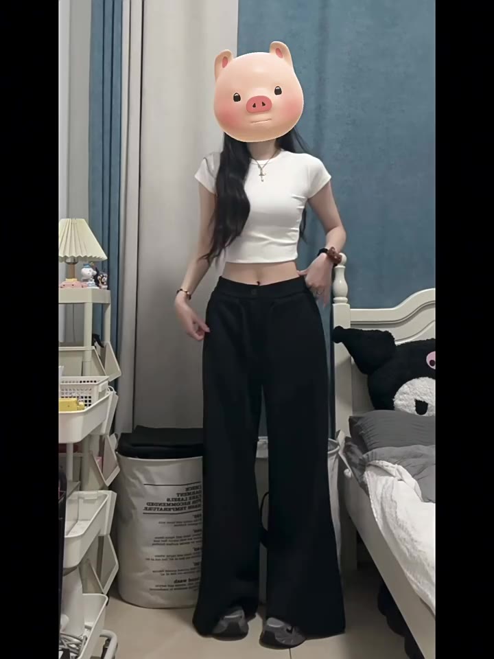 BARE_Áo thun dáng dài trơn form ôm đủ màu basic chất thun con giãn 4 chiều fit dáng siêu đẹp_AT011 | BigBuy360 - bigbuy360.vn