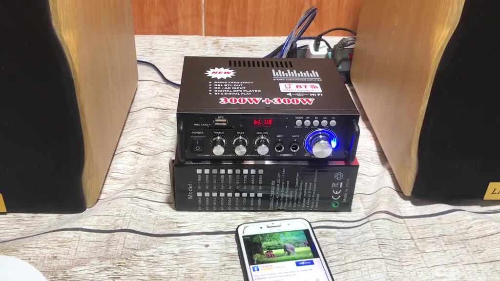 Gợi ý những mẫu amply xe ô tô cho bé trai đáng mua nhất hiện nay