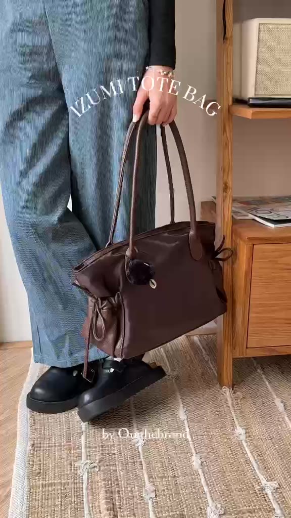 [ Tặng 𝗖𝗵𝗮𝗿𝗺 ] Izumi いずみ Tote Bag - Túi Tote Dù Phối Ngăn Nhún IZUMI ( Ouithebrand ) | BigBuy360 - bigbuy360.vn