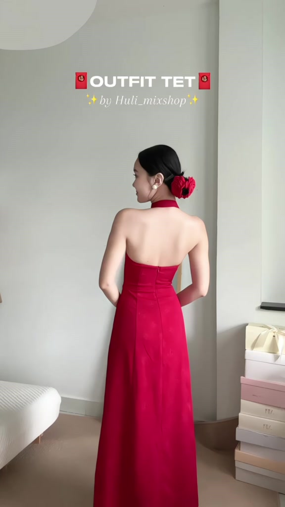 Emi Dress- ĐẦM YẾM CỔ TÀU HỞ LƯNG DÁNG DÀI TIỂU THƯ | Emi Dress | HuLì | BigBuy360 - bigbuy360.vn