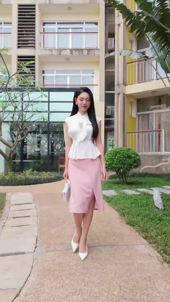 Áo sơ mi peplum cổ nơ nữ IVY moda MS 16M8717 | BigBuy360 - bigbuy360.vn