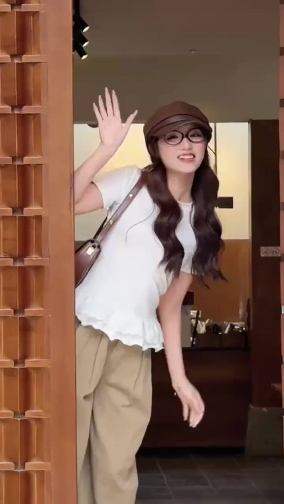 Áo Thun Babytee Phối Ren Gấu HEIMI, Áo Phông Baby Tee Cổ Tròn Form Vừa Chất Cotton Mịn Co Giãn | BigBuy360 - bigbuy360.vn