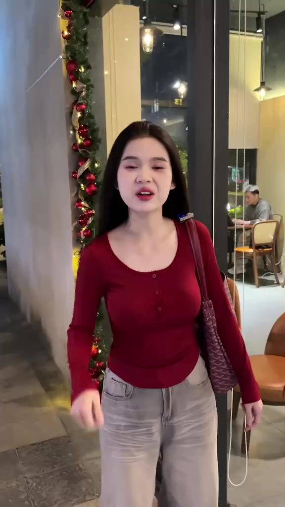 Áo thun tay dài vải thun tăm DAZZI, Áo thun ôm body dài tay xẻ ngực,áo thun nữ trơn tay dài A05 | BigBuy360 - bigbuy360.vn