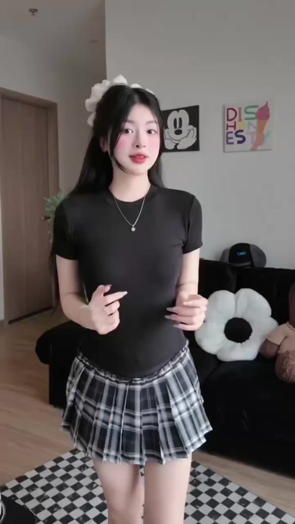 Áo thun trơn form ôm body chất cotton mịn co giãn HEIMI | BigBuy360 - bigbuy360.vn