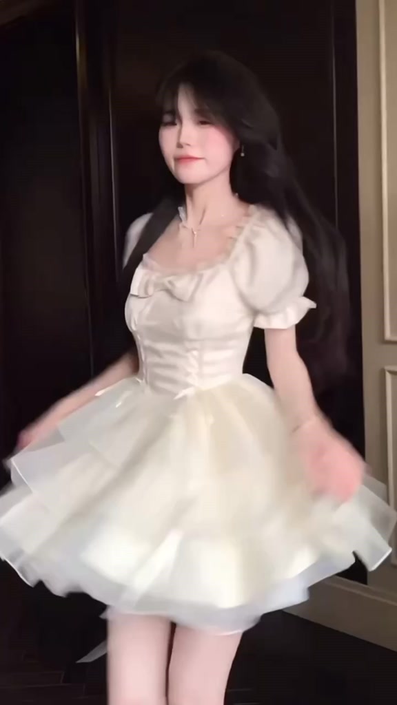 Đầm Công Chúa Thiên Lý Fashion Thiết Kế Xoè Ba Tầng Tay Bồng Nơ Ngực Phong Cách Nữ Tính Ngọt Ngào _ [TLV15] | BigBuy360 - bigbuy360.vn