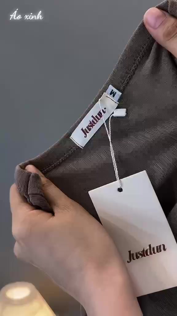 Áo Thun Nữ Ôm Body Cổ Vuông JUSTDUN C11 - Cotton Mịn, Co Giãn, Mềm Mại, Êm Ái, Thoáng Mát | BigBuy360 - bigbuy360.vn