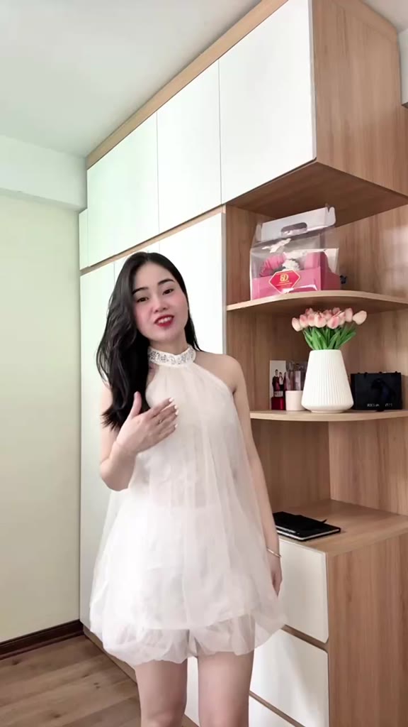 [V.05]: Váy Yếm Tơ Đính Đá Cổ Form Suông Bồng Lót Ren 2 Màu Sang Chảnh Kèm Quần Bảo Hộ (Ảnh Thật Trải Sàn) Lollaye | BigBuy360 - bigbuy360.vn