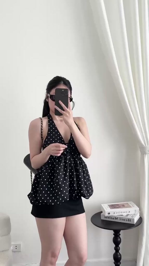 (Có Mút) Áo Yếm Chấm Bi Nhún Ngực Form Bí Xoè Lưng Chun co giãn | BigBuy360 - bigbuy360.vn