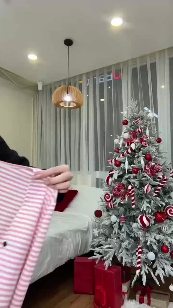 EMLYvn - Set Áo 2s Kèm Cardigan Mỏng Kẻ Hồng Nữ Tính, Áo Cadigan kẻ Co Giãn 4 Chiều Siêu Xinh, Dễ Thương | BigBuy360 - bigbuy360.vn