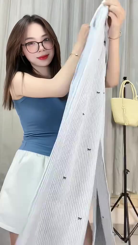 Quần kẻ sọc ống rộng hoạ tiết nơ nhí nữ có đủ size dáng rộng ống suông cạp chun co giãn | BigBuy360 - bigbuy360.vn