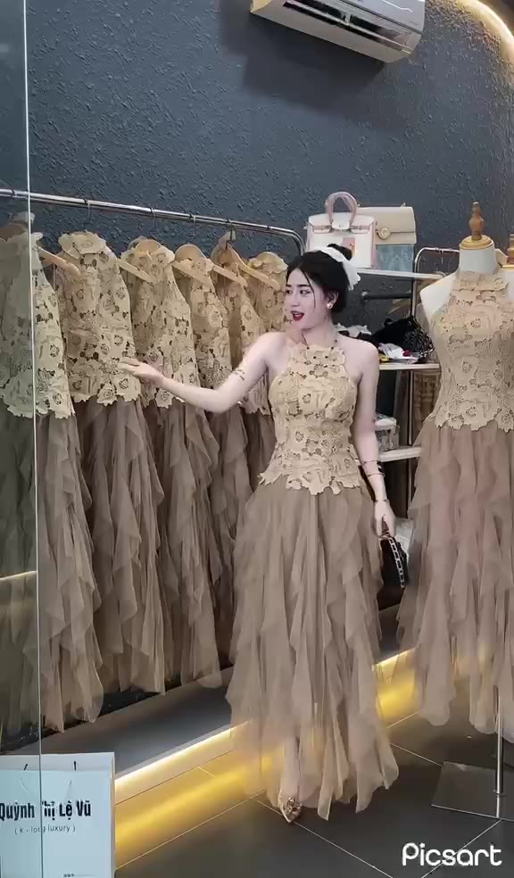 Set áo yếm ren kèm chân váy lưới cao cấp thiết kế váy dự tiệc dáng dài sang chảnh ăn cưới,sinh nhật,dạ hội | BigBuy360 - bigbuy360.vn