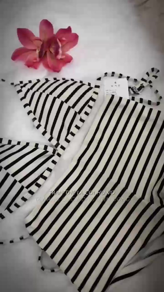 [HM-Bikini ]Bikini 2 Mảnh Sọc Quần Mini, Áo Tam Giác Có Giãn 4 Chiều | BigBuy360 - bigbuy360.vn