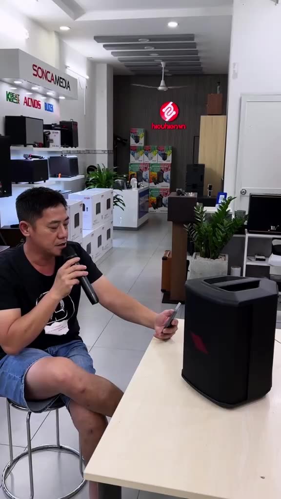 Micro không dây DBacoustic M2 chính hãng | 8 chế độ Echo cho loa di động, Bảo hành 12 tháng | BigBuy360 - bigbuy360.vn