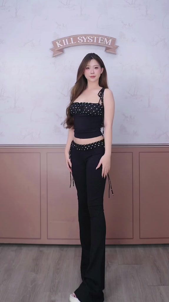[CÓ TÁCH LẺ] Set áo 2 dây và quần ống loe chấm bi ôm body YUCI - 𝐊𝐈𝐋𝐋 𝐒𝐘𝐒𝐓𝐄𝐌 | BigBuy360 - bigbuy360.vn