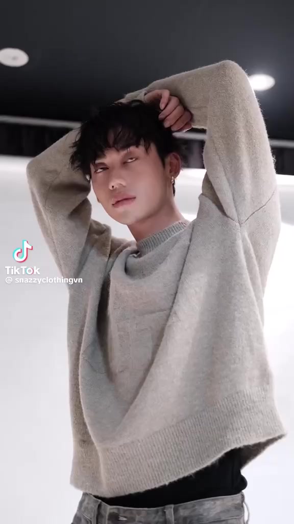 Áo Sweater Boxy SNAZZY Unisex Chất Liệu Sợi Len Chính Hãng - TUMBLEWEED KNIT | BigBuy360 - bigbuy360.vn