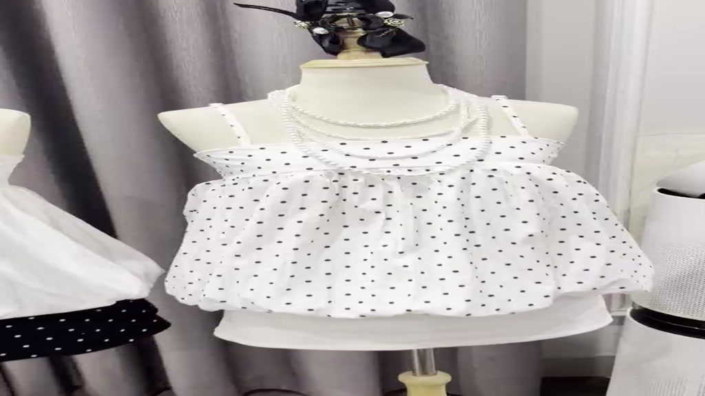 Áo Bí 2 Dây Phồng Có Dây Điều Chỉnh Form Babydoll Rộng Chất Vải Gió Màu Sắc Đa Dạng mùa hè cho nữ m6039 | BigBuy360 - bigbuy360.vn