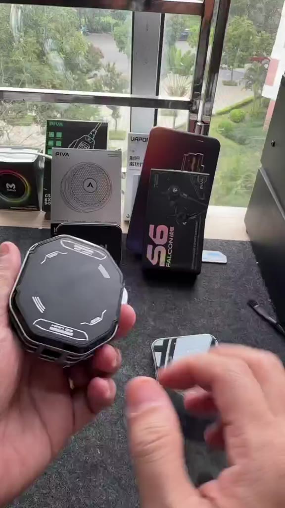 Quạt tản nhiệt sò lạnh KIRI TH28 V3 Pro Ai 37W làm lạnh cực nhanh không lo nóng máy | BigBuy360 - bigbuy360.vn