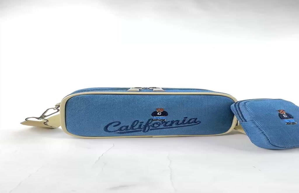 [MỚI] Túi Đeo Chéo Nam Nữ Unisex Thêu Gấu California, Vải Denim Cao cấp, Kèm Túi nhỏ, Đeo Vai | BigBuy360 - bigbuy360.vn