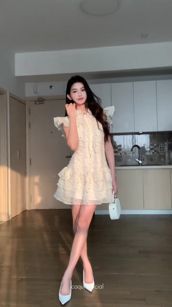 Đầm tiểu thư tơ hoa nhí dáng xoè ngắn COQUI, váy thiết kế nữ sang chảng phối tầng bồng bềnh NANA DRESS | BigBuy360 - bigbuy360.vn