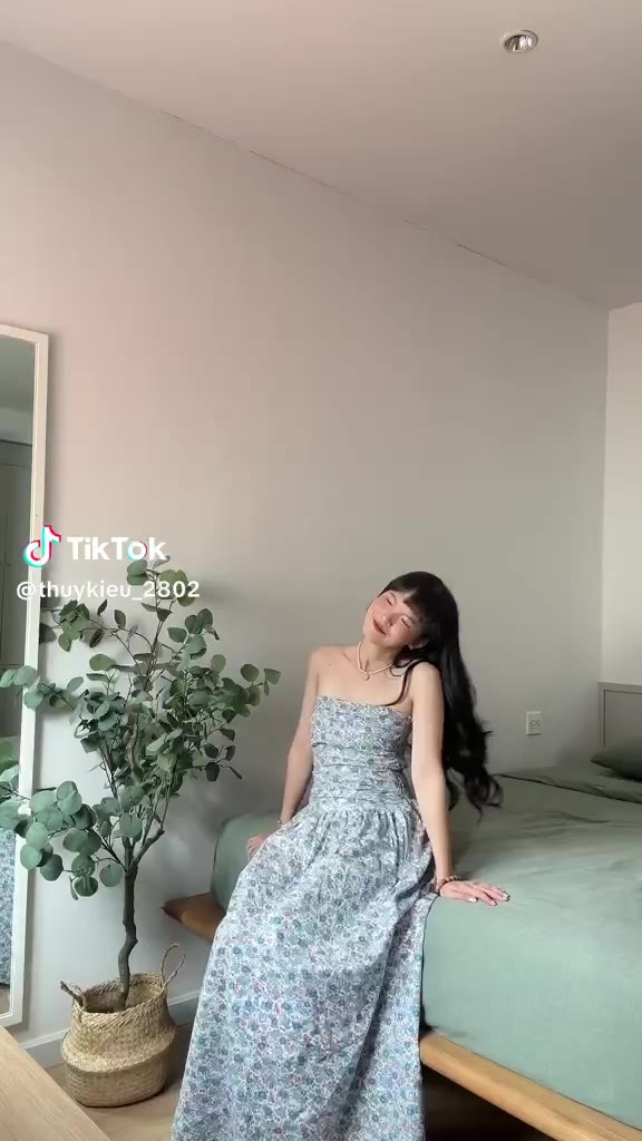 Flowers dress - Đầm maxi cup ngực hoạ tiết hoa dáng dài, tôn eo, tôn dáng | BigBuy360 - bigbuy360.vn