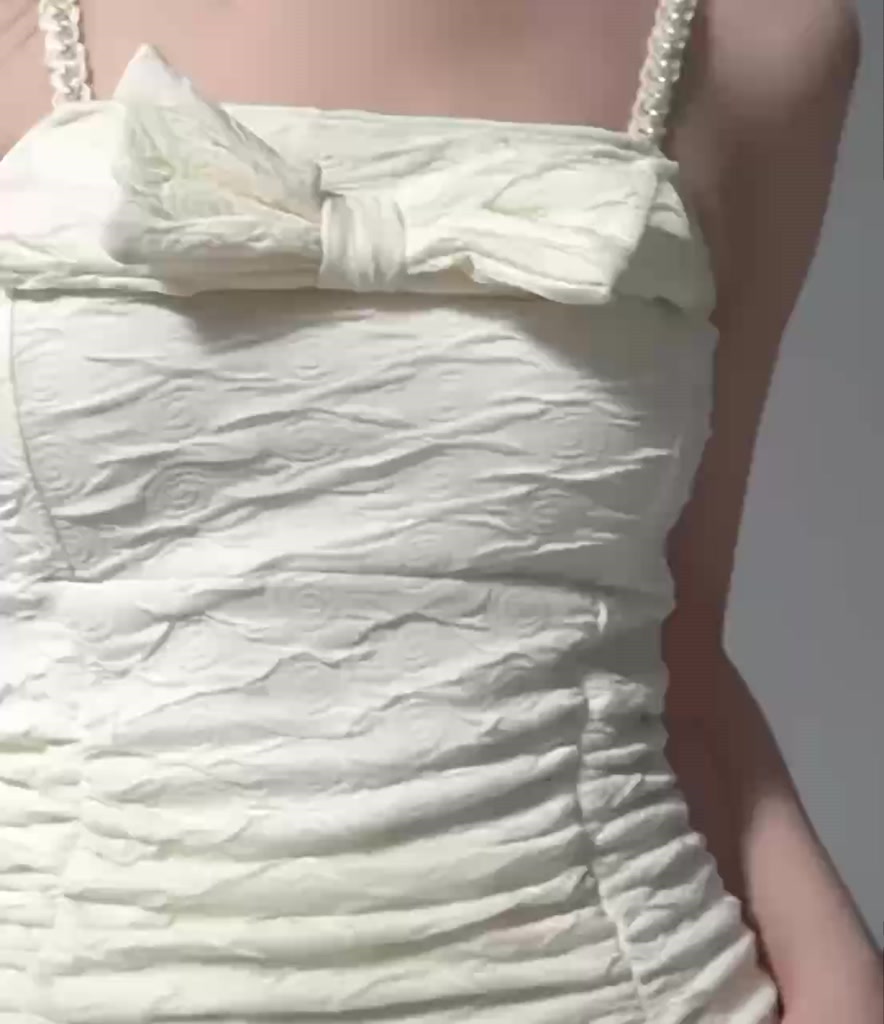 Đồ bơi nữ 2 dây liền thân bánh bèo tôn dáng, bikini 1 mảnh quần đùi kín đáo che khuyết điểm màu kem sáng da | BigBuy360 - bigbuy360.vn