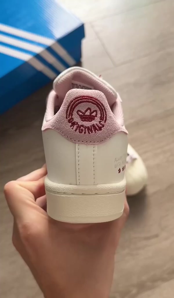 Giày thể thao nữ sneaker Superstar Sò sao đỏ mận