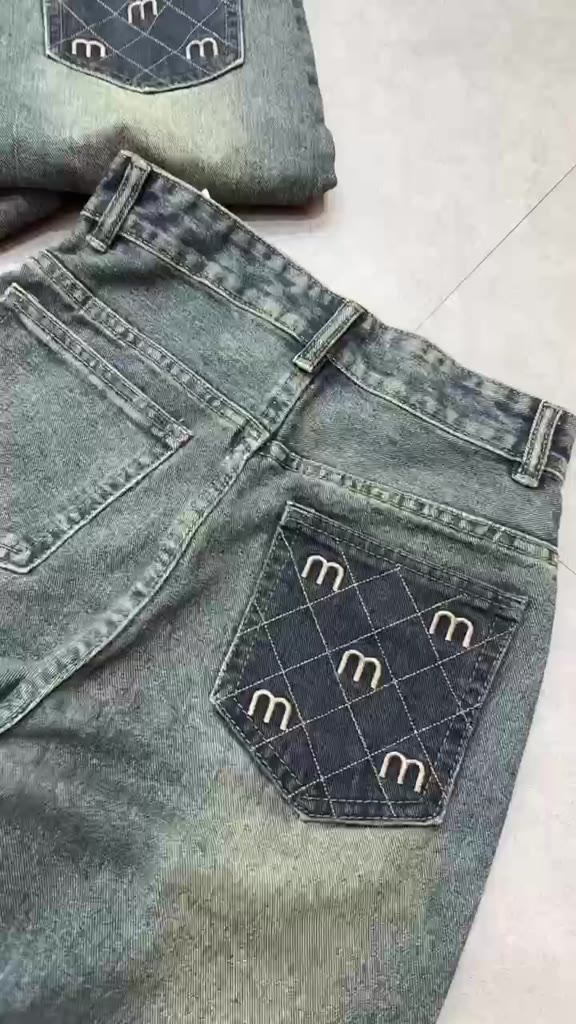 Quần Jean Nữ Ống Suông Màu Đậm Túi Thêu Chữ M Q288 | BigBuy360 - bigbuy360.vn