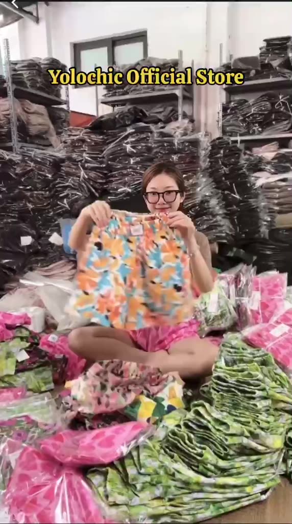 Quần đùi nữ chất đũi nhăn mềm mát đứng form YOLOCHIC Quần short nữ cạp chun chất liệu cao cấp thấm hút mồ hôi | BigBuy360 - bigbuy360.vn