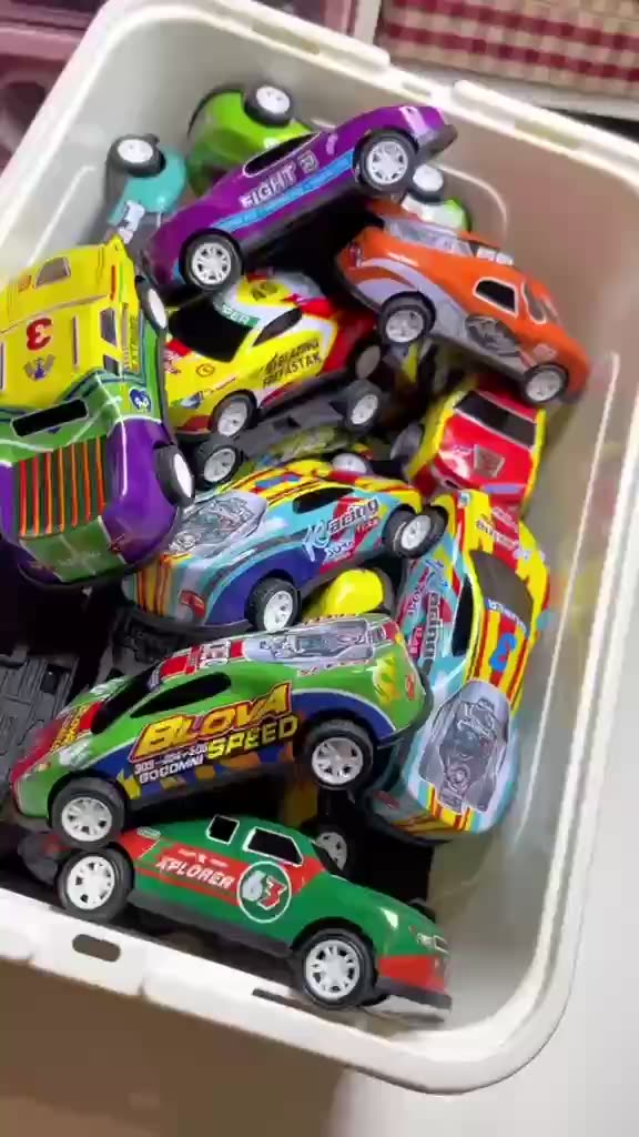 Gợi ý các mẫu combo ô tô đồ chơi bé gái thú vị cho bé yêu