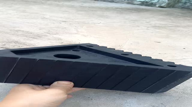 CHÈN BÁNH XE CẦM TAY CAO SU ( cao cấp )