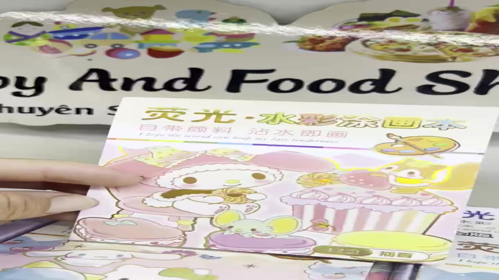 Hộp 20 quyển sổ tô màu chủ đề Cô gái dễ thương