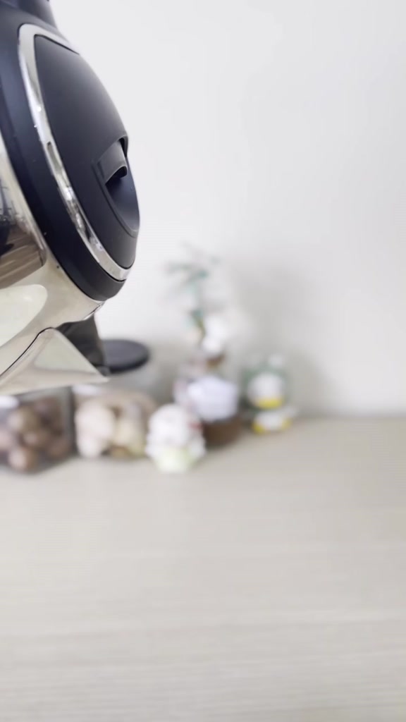 Bình Đun Siêu Tốc COMET CM8215 - 1.5L