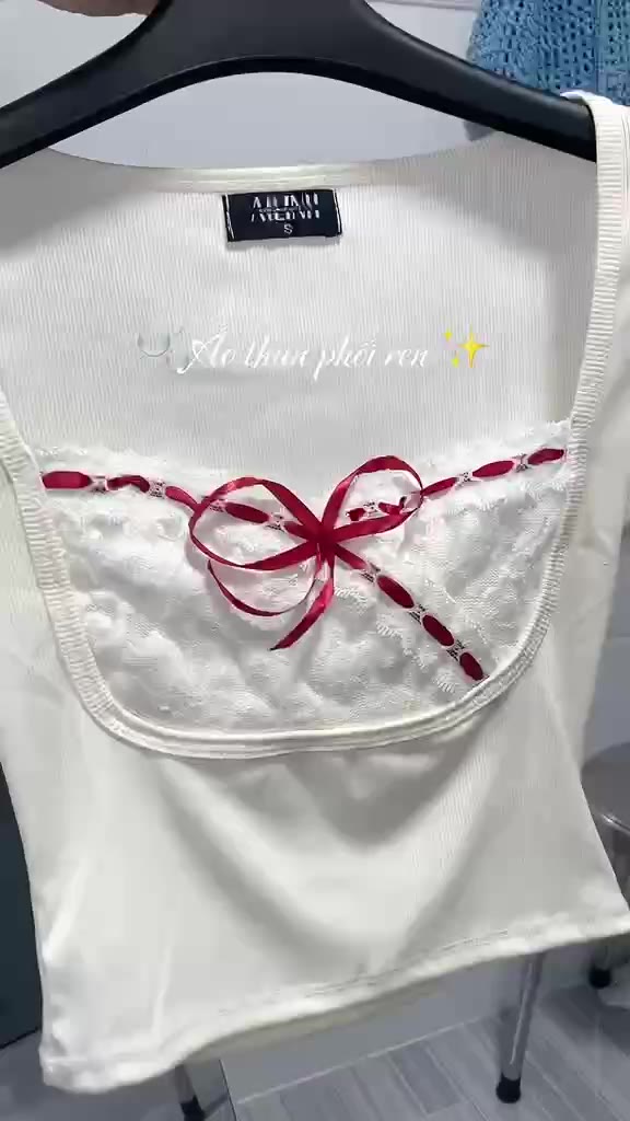 ÁO THUN CỔ VUÔNG VIỀN DÂY REN SIÊU GỢI CẢM K31 | BigBuy360 - bigbuy360.vn